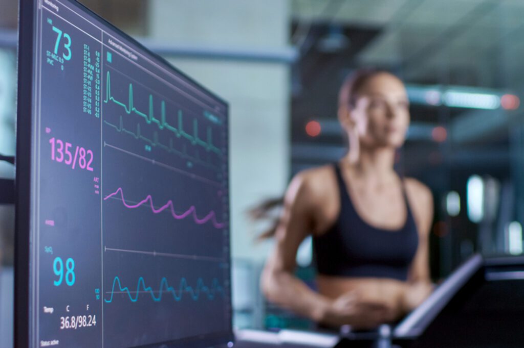 An image of a female athlete doing a cardiorespiratory fitness test